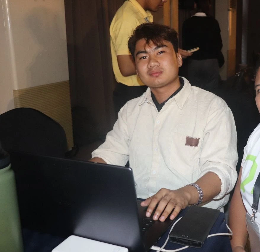 Jason Evaristo, 23 Years Old Software Developer Based in Davao City